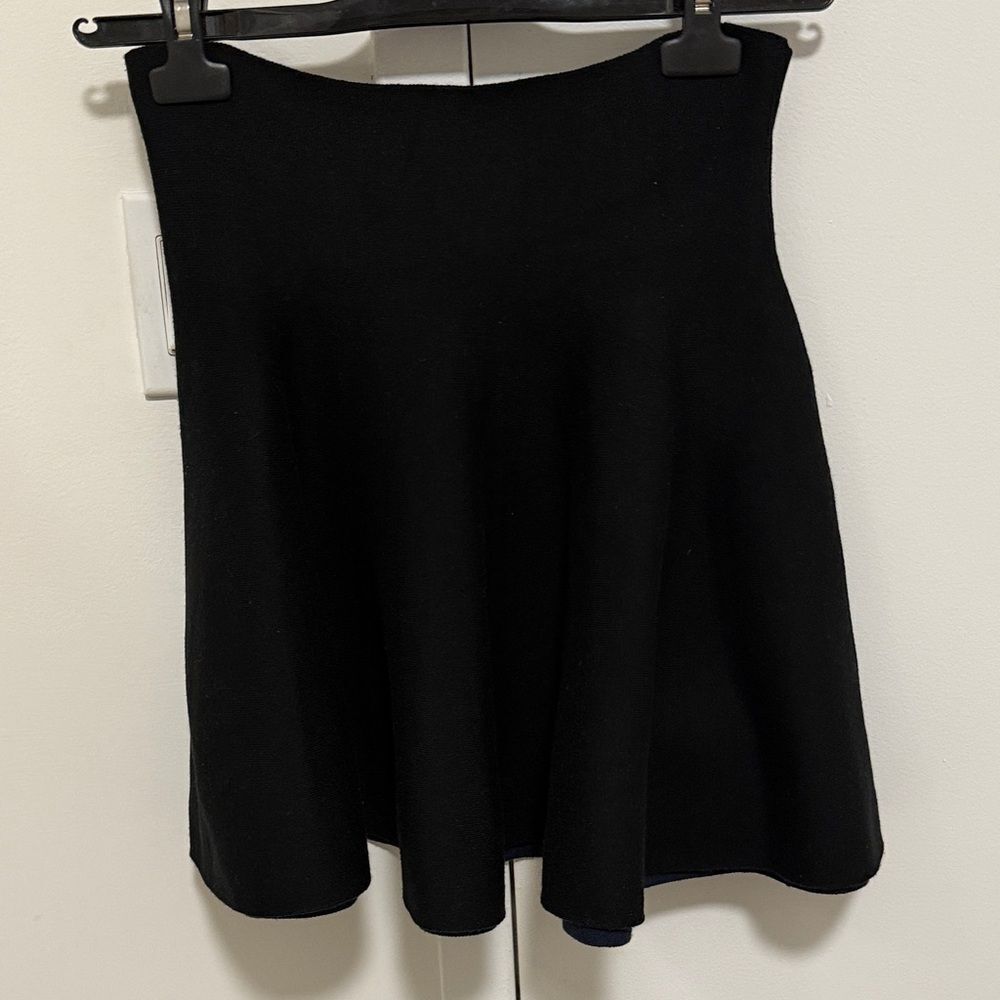 Double sided Knit Skater Mini Skirt in Black. Size Small.
